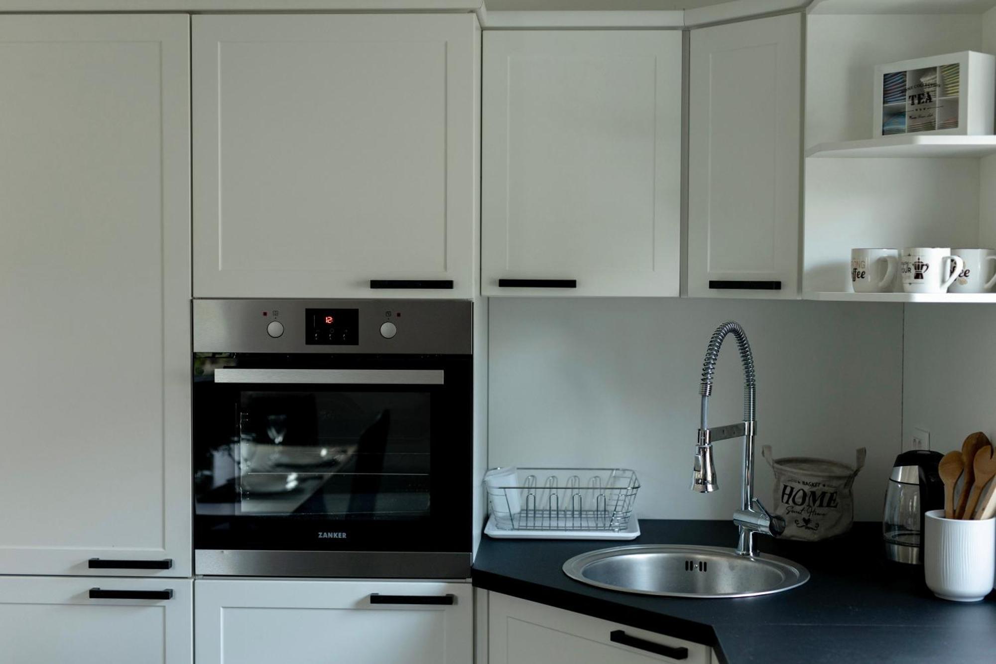 Aura Apartments Zirovnica Buitenkant foto