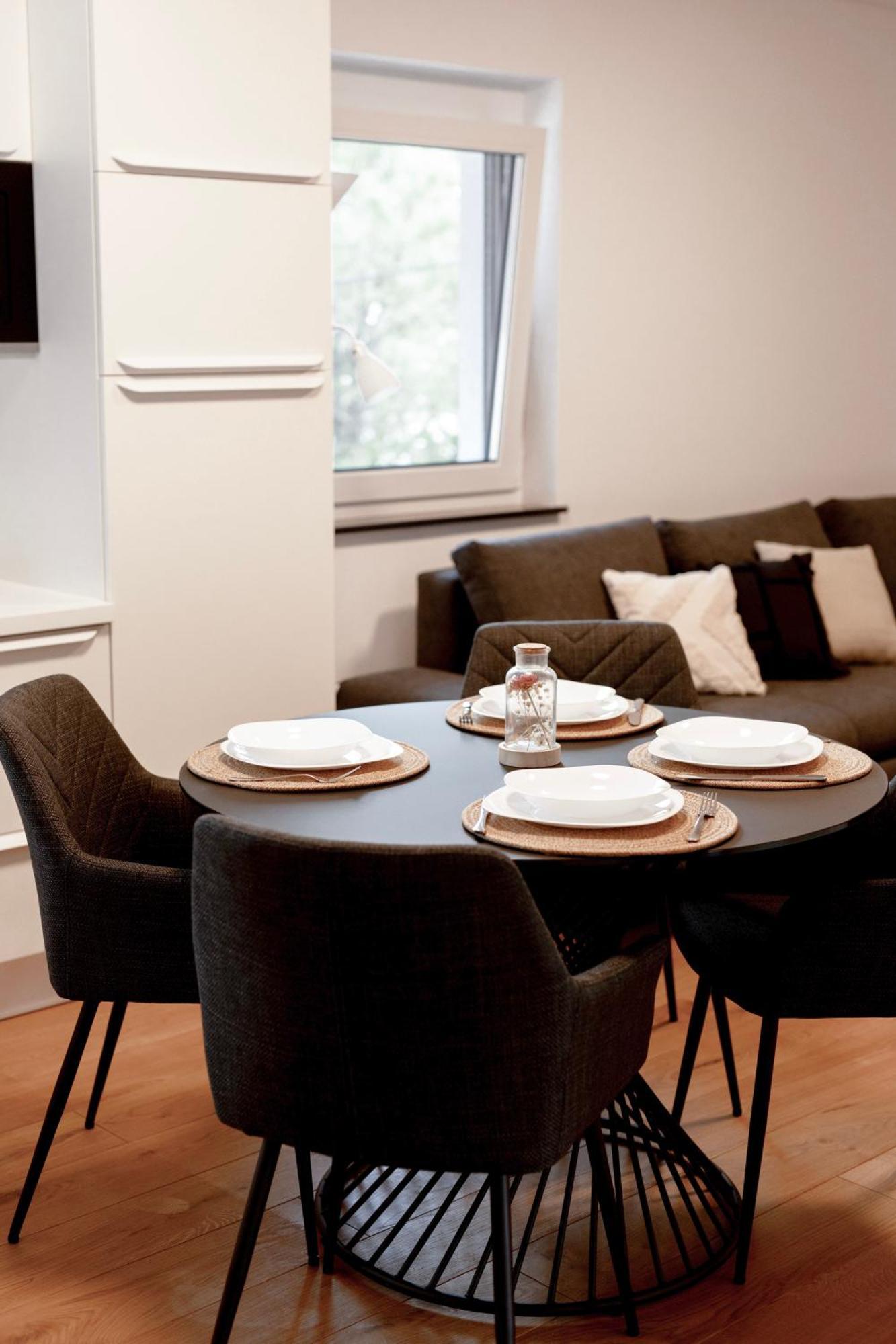 Aura Apartments Zirovnica Buitenkant foto