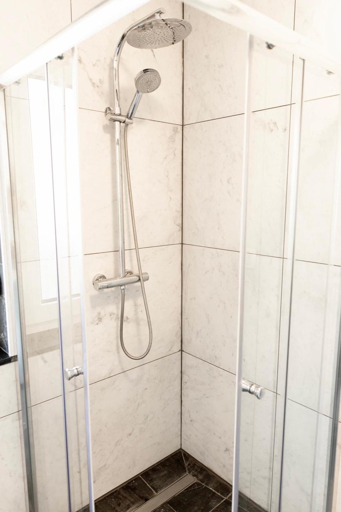 Aura Apartments Zirovnica Kamer foto